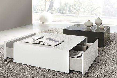 Tavolino basso contemporaneo - LUCKY - Le Monde Wood - in legno laccato / quadrato / per uso residenziale