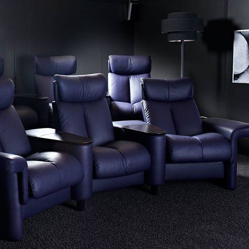 Poltrona contemporanea - LEGEND - Ekornes - in pelle / in tessuto / con poggiatesta