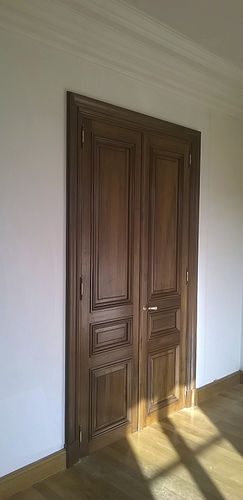 Porta da interno - HAUSSMANN - ATELIER BERTOLI  Design Production - in rovere / in legno massiccio / in noce