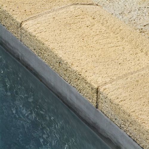 Bordo di piscina in calcestruzzo - LAVOIR - ROUVIERE - in pietra / d'angolo