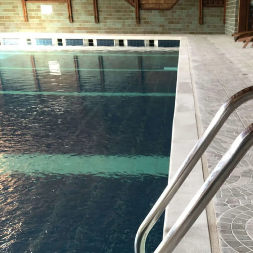 Bordo di piscina in calcestruzzo - MANOIR - ROUVIERE - di pietre / d'angolo
