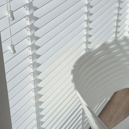 Tenda avvolgibile veneziana - VENIWOOD : LAQUÈ - MOTTURA SpA - per finestra / in legno / con azionamento a catenella
