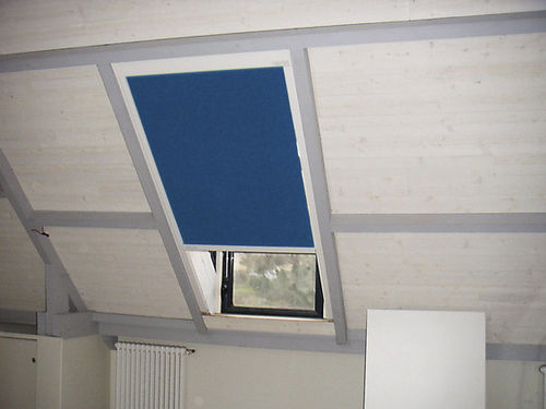 Tenda avvolgibile a rullo - ZEPHYR - SOLISO EUROPE - per finestra da tetto / in tela / in alluminio