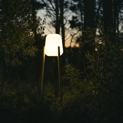 Lampada da terra - XANCA - calma - da pavimento / in polietilene rotostampato / in iroko