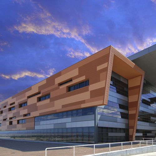Rivestimento di facciata in pannelli - CONCEPT SERIES® : CS-610 - Centria Architectural Systems - in acciaio galvanizzato / liscio