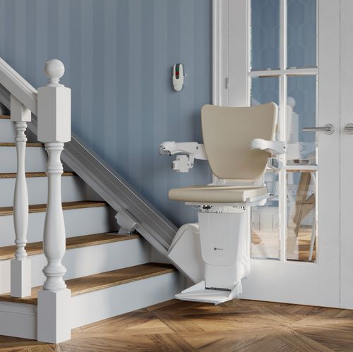 Montascale à poltroncina da interno - Handicare 1100 - Handicare Stairlifts BV - motorizzato