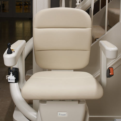 Montascale à poltroncina da interno - REMBRANDT - Handicare Stairlifts BV - motorizzato / girevole