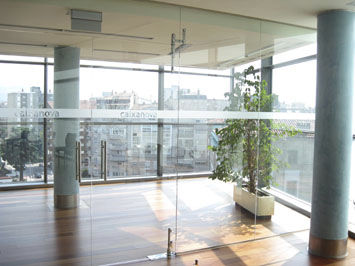 Pannello in vetro di sicurezza - TEMPEREDGLASSPLUS® - CRISTAL PONTEVEDRESA - temprato / trasparente / per parete