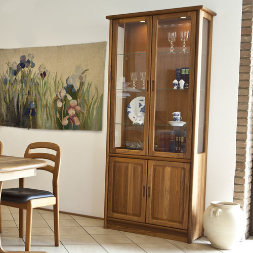 Credenza con alzata tradizionale - 1178M - dyrlund - in teak / in vetro