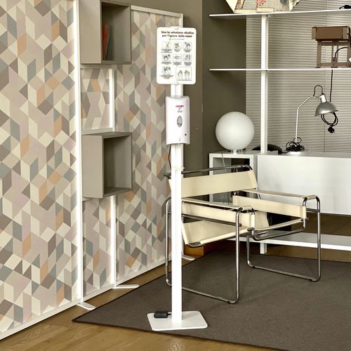 Distributore di gel igienizzante a pavimento - INUNOGEL-A - STUDIO T - automatico / in alluminio / professionale