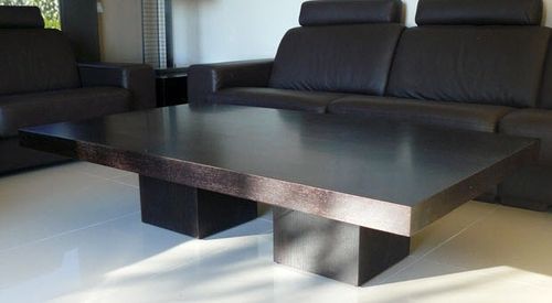 Tavolino basso contemporaneo - CAPELA - GONZALO DE SALAS - in legno / rettangolare / per uso residenziale