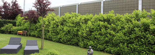 Barriera acustica - PLANTA® - R. Kohlhauer - fissa / in alluminio / per spazio pubblico
