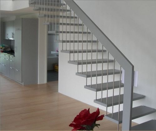 Scala dritta - KELLER TREPPENBAU AG - con gradini in legno / con struttura in metallo / contemporanea