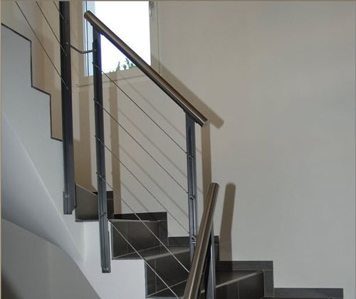 Ringhiera in acciaio inossidabile - KELLER TREPPENBAU AG - in cavi di acciaio / da interno / per scala
