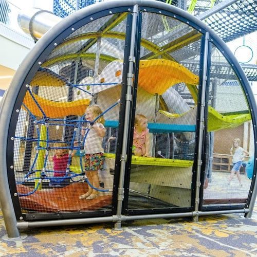 Struttura ludica per edifici pubblici - CONTAINED – SMALL - Soft Play LLC - per parco giochi / in plastica
