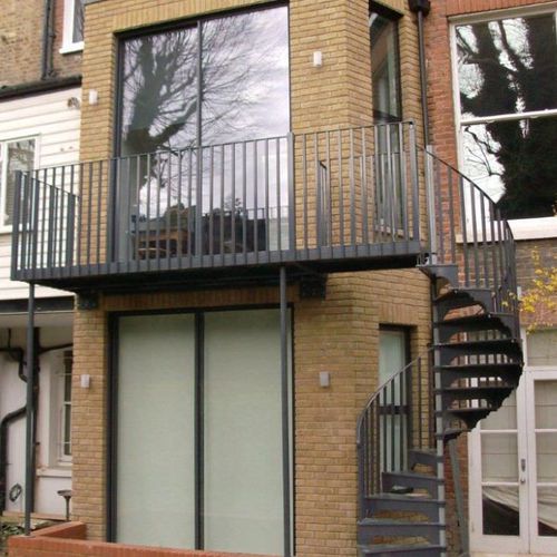 Scala a chiocciola - EXTERNAL - British Spirals & Castings - con gradini in metallo / con struttura in metallo / contemporanea