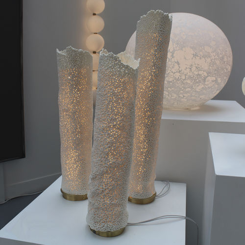 Lampada da tavolo - CORAIL - Semeur d'étoiles - in ottone / in porcellana / contemporanea