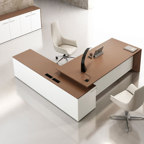 Scrivania direzionale - IDENTITY  - Styloffice S.p.a. - da terra / contemporanea / in legno