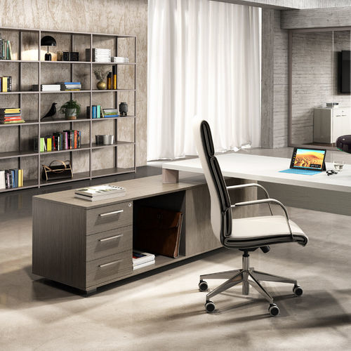 Scrivania contemporanea - XENO MANAGER - Styloffice S.p.a. - in legno / in metallo / con base in pannelli
