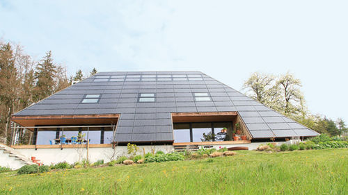 Finestra da tetto in legno - 3S SWISS SOLAR SYSTEMS - a proiezione / a doppi vetri / a taglio termico
