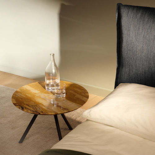Tavolino basso contemporaneo - JILL  - Bolzan Srl-Società Benefit - in legno laccato / in marmo / con supporto in metallo