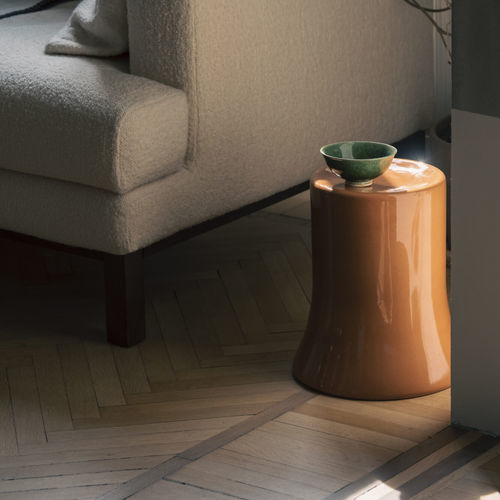 Tavolo d'appoggio contemporaneo - IN GIRUM  - Bolzan Srl-Società Benefit - in ceramica / con base in ceramica / rotondo
