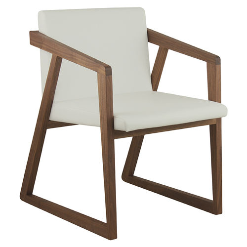 Poltrona contemporanea - LEONORA B - CMcadeiras - in legno / per uso contract / per ristorante
