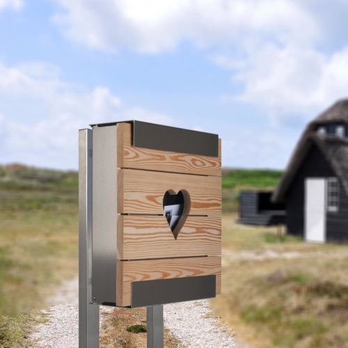 Cassetta delle lettere a muro - GLASNOST.WOOD.HEART - keilbach design and products - autoportante / individuale