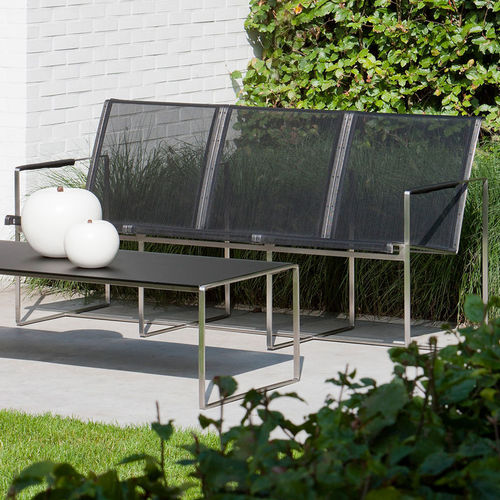 Divano contemporaneo - POLTRONA TRES - FueraDentro - da giardino / in Batyline® / con braccioli