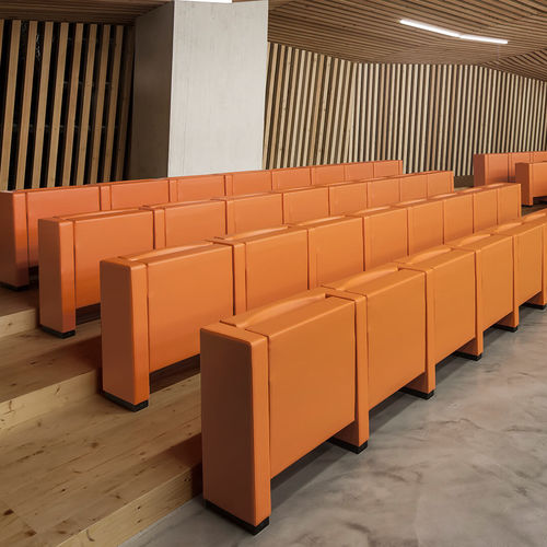 Poltrona per auditorium contemporanea - MURA - Lamm srl - in schiuma di poliuretano / pieghevole / con tavoletta