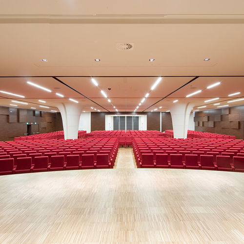 Sedia per auditorium contemporanea - C900 - Lamm srl - da interno / in tessuto / in legno