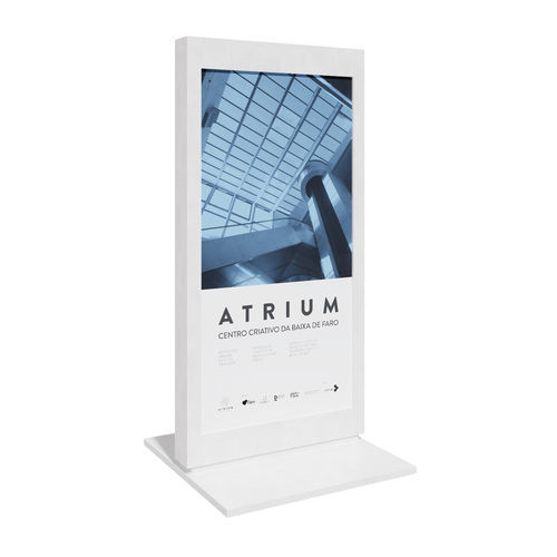 Totem di segnalazione - COLLECTIONS: PLANO CUBICA TOTEM 6 - A Amop Synergies - pubblicitario / per spazio pubblico