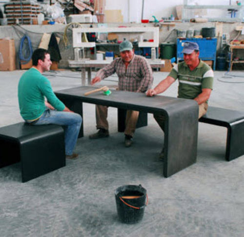 Tavolo da picnic contemporaneo - AR PURO : TABLE A - A Amop Synergies - in calcestruzzo / rettangolare / professionale