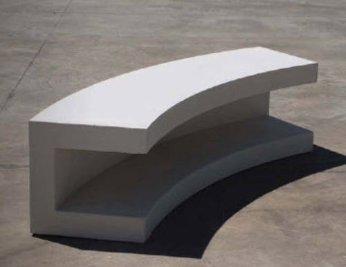 Panca per spazi pubblici contemporanea - AM : BENCH CONCAVE - A Amop Synergies - in calcestruzzo
