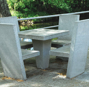 Tavolo da picnic contemporaneo - GÓIS: PICNIC TABLE  - A Amop Synergies - in calcestruzzo / quadrato / professionale