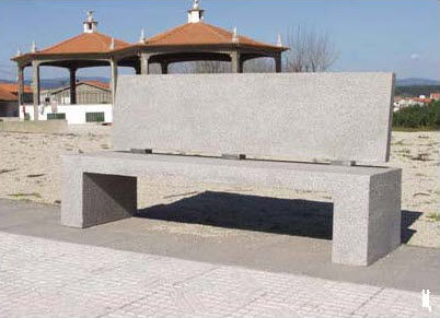 Panca per spazi pubblici contemporanea - SOLTAS RECTILINEAR - A Amop Synergies - in calcestruzzo / con schienale