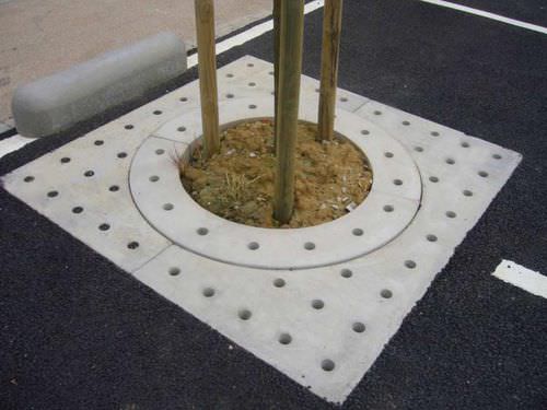 Griglia per alberi quadrata - SOLTAS : GREEN S + L - A Amop Synergies - in calcestruzzo