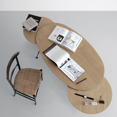 Tavolo contemporaneo - MR. HYDE - extendo - in rovere / in HPL / con supporto in acciaio
