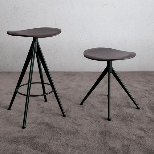 Sgabello contemporaneo - ECH6 - extendo - in rovere / con supporto in acciaio / con poggiapiedi