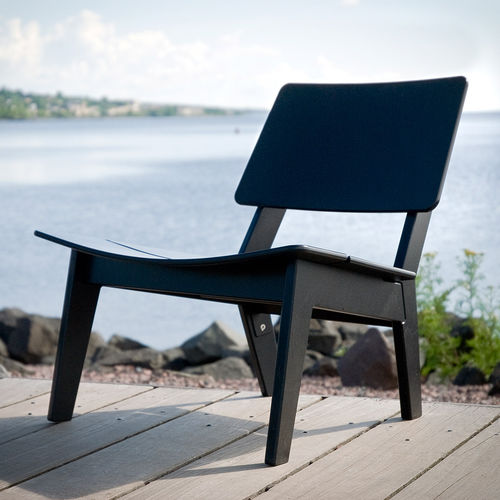 Poltrona contemporanea - LAGO - Loll Designs - in polietilene / riciclabile / ecologica