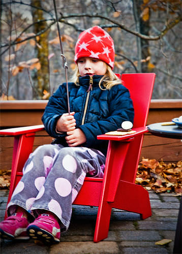 Poltrona contemporanea - ADIRONDACK - Loll Designs - in polietilene / per bambini / 100% riciclabile