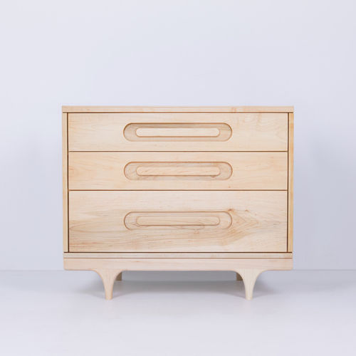 Cassettone contemporaneo - CARAVAN - Kalon Studio - in legno massiccio / in acero / impiallacciato in legno
