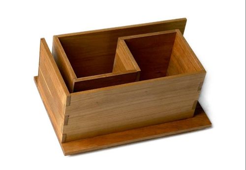 Mensola - MAZE MINI - Woodloops - contemporaneo / in legno / in legno massiccio