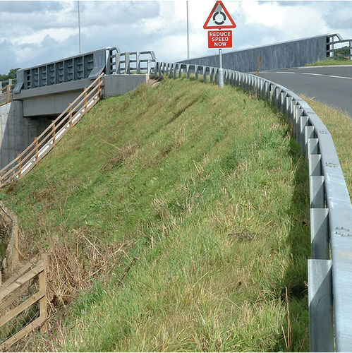 Muro di contenimento in pietra naturale - TENSARTECH® NATURALGREEN™ - Tensar International - in suolo rinforzato / per costruzione di ponti / per strada