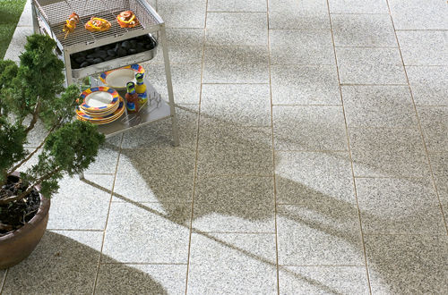 Piastrella in calcestruzzo ad alte prestazioni - TERRASTAR - Kronimus AG Betonsteinwerke - levigata / da esterno / da pavimento