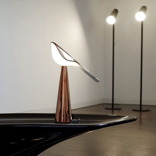 Lampada da tavolo - TIKI - Established and sons - in ceramica / in acrilico / contemporanea