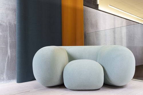 Poltrona contemporanea - MOLLO - Established and sons - in tessuto / grigia / rossa