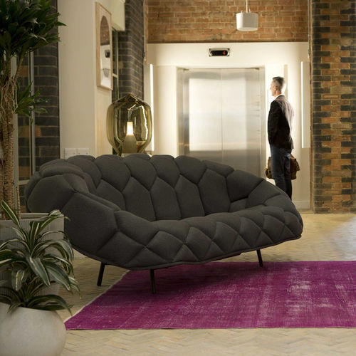Divano contemporaneo - QUILT - Established and sons - in tessuto / con braccioli / grigio