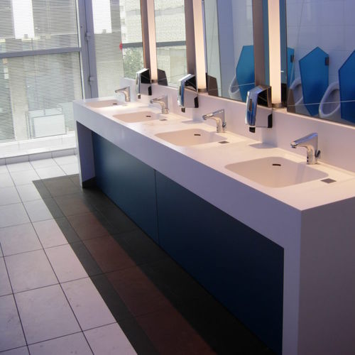 Lavabo da incasso - IMAGE 02 - IMAGE - in Corian® / con miscelatore / multiplo
