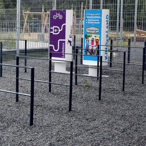 Rastrelliera per biciclette a pavimento - 9610 - wsm Raumsysteme - con sistema di sicurezza / antivandalismo / per spazi pubblici